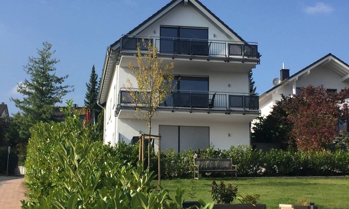 Nickenich Apartment | 94 m² Apartment ∙ 2 bedrooms ∙ 4 guests