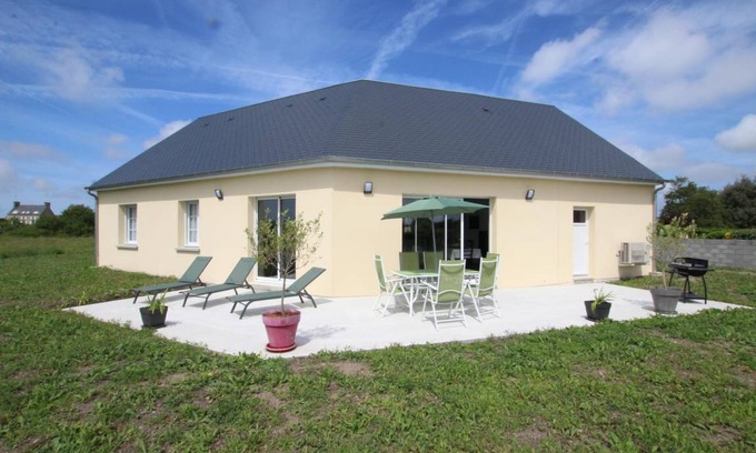 Pirou House | 94 m² Gîte ∙ 3 bedrooms ∙ 6 guests