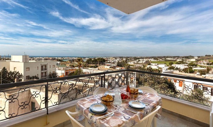 Scala di Furno Apartment | 95 m² Apartment ∙ 3 bedrooms ∙ 5 guests