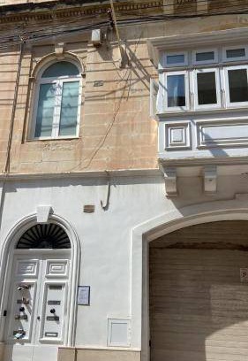 Tower Road Apartment | 95 m² Apartment ∙ 2 bedrooms ∙ 6 guests