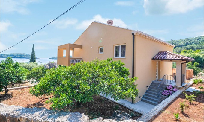 Molunat Apartment | 95 m² Apartment ∙ 2 bedrooms ∙ 4 guests