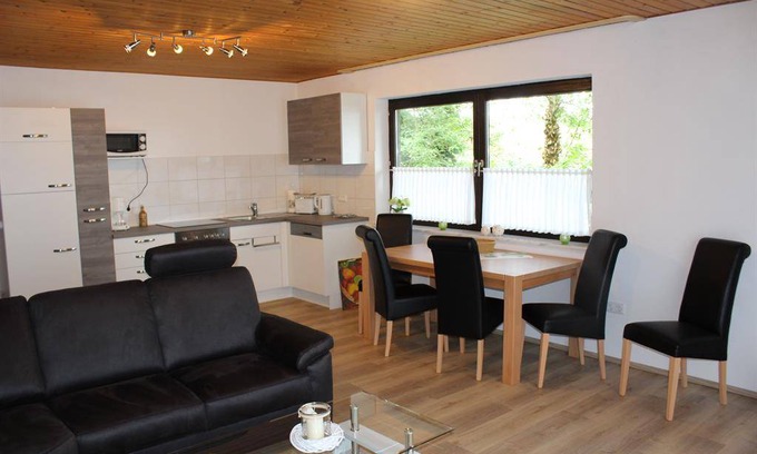 Immerath Apartment | 95 m² Apartment ∙ 2 bedrooms ∙ 5 guests