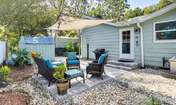Walkers Holly Hill Cottage | 95 m² Cabin ∙ 3 bedrooms ∙ 6 guests