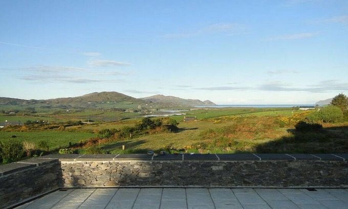 Ardnatrush Cottage | 95 m² Cabin ∙ 2 bedrooms ∙ 3 guests