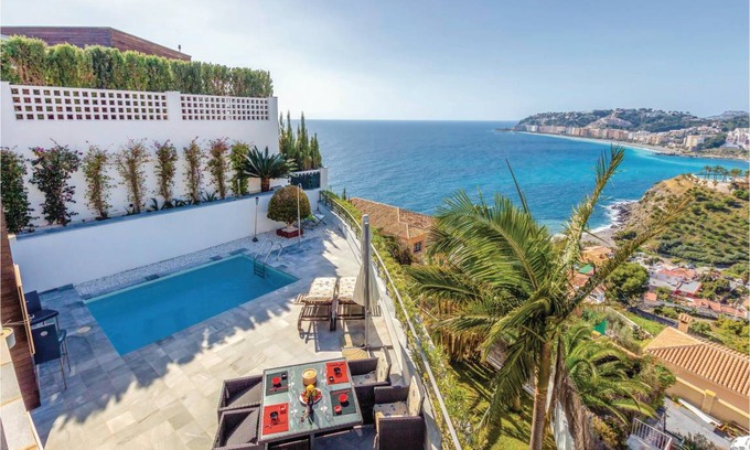 Almunecar House | 95 m² House ∙ 3 bedrooms ∙ 6 guests