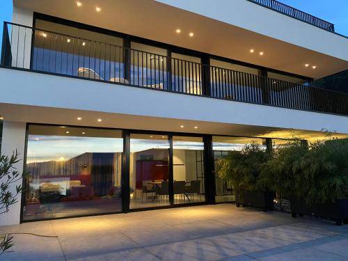 Weyregg am Attersee Apartment | 95 m² Serviced apartment ∙ 2 guests