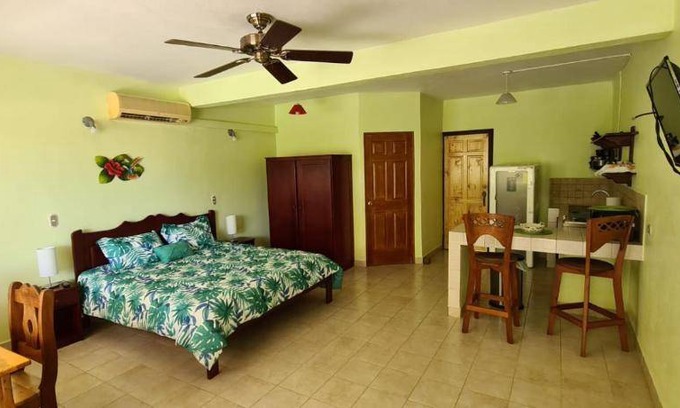 Playa Hermosa Apartment | 95 m² Serviced apartment ∙ 3 bedrooms ∙ 9 guests