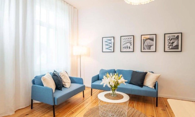 Fredersdorf Apartment | 96 m² Apartment ∙ 3 bedrooms ∙ 6 guests