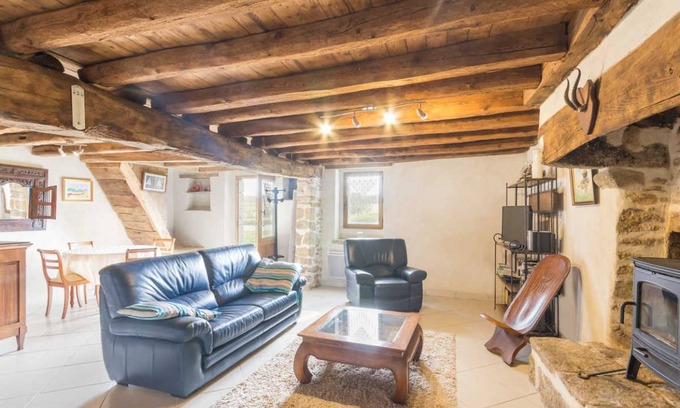 Saint-Jean-la-Poterie House | 96 m² Gîte ∙ 2 bedrooms ∙ 4 guests