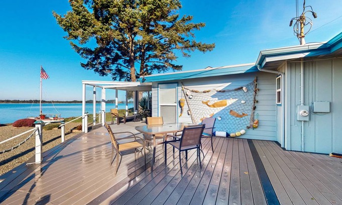 Coos Bay House | 96 m² House ∙ 3 bedrooms ∙ 7 guests