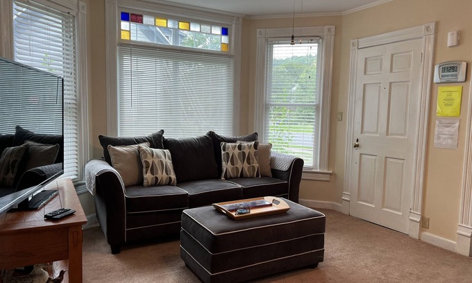 Oneonta Apartment | 96 Spruce - Charming apartment in downtown Oneonta w/hot tub