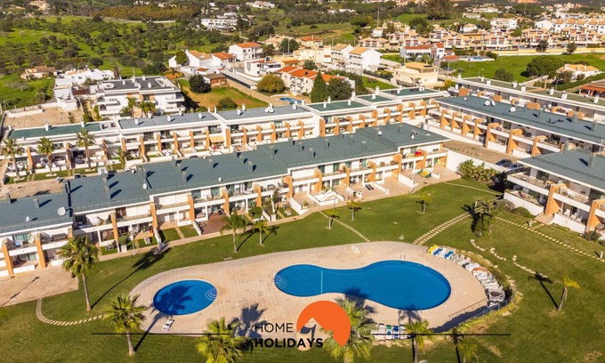 Branqueira House | 97 m² House ∙ 2 bedrooms ∙ 6 guests