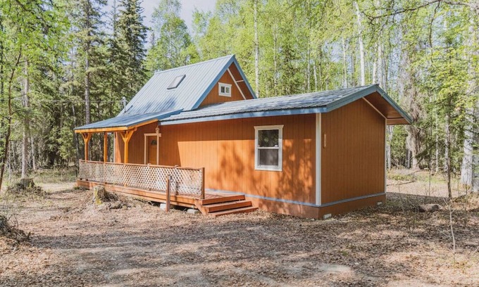 Harding-Birch Lakes Apartment | 9713 Salcha Dr, Salcha AK · Lake Chateau's Private Cabin