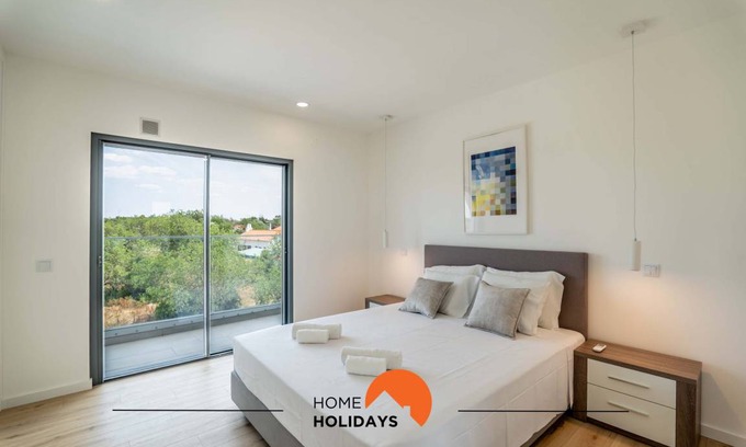 Ferreiras Apartment | 98 m² Apartment ∙ 2 bedrooms ∙ 4 guests