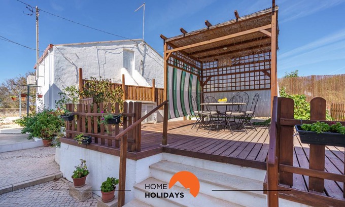Alfarrobeira House | 98 m² House ∙ 2 bedrooms ∙ 4 guests