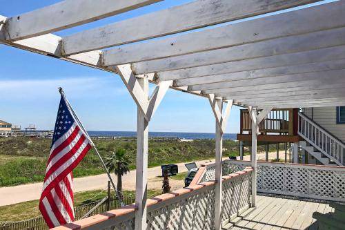 Surfside Beach House | 98 m² House ∙ 2 bedrooms ∙ 7 guests