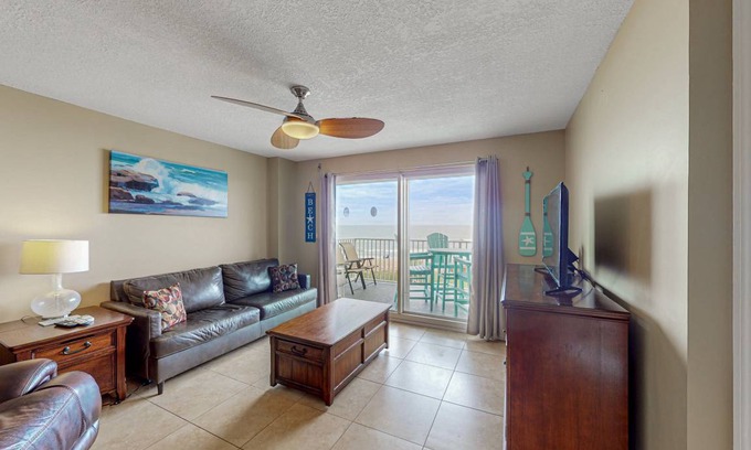 Seawinds Condo Condo | 99 m² Condo ∙ 2 bedrooms ∙ 4 guests
