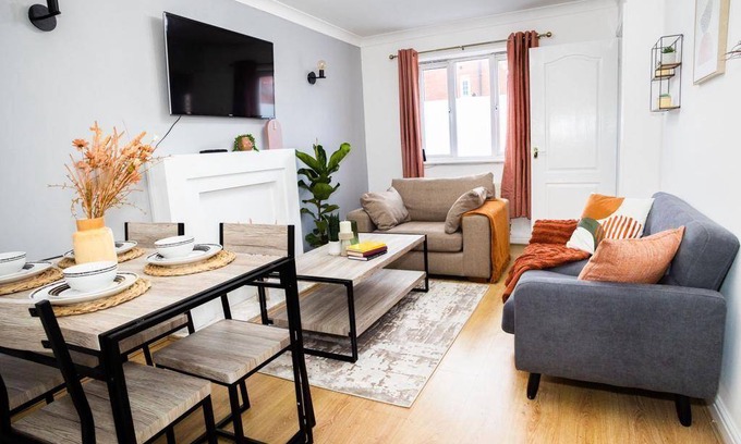 Haydock House | 99 m² House ∙ 2 bedrooms ∙ 5 guests