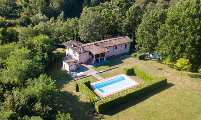 Borgo a Mozzano House | 99 m² House ∙ 4 bedrooms ∙ 8 guests
