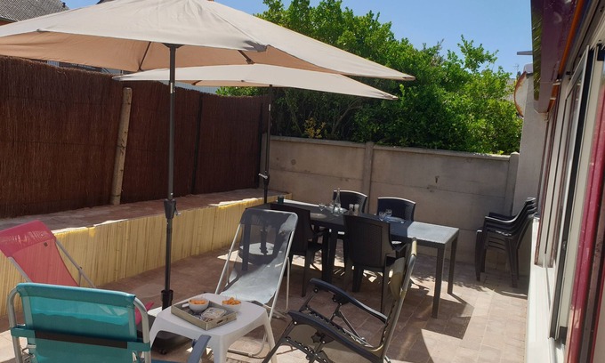 Fort-Mahon-Plage Apartment | A 200m de la Plage, 50m des Commerces, 30m2 de Terrasse Ensoleillée