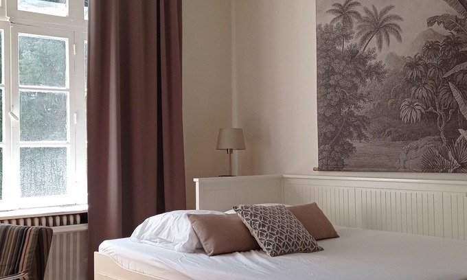 Dijon Apartment | A 5 MN A Pied DE Place Darcy, Cozy 1 Piece Dans Belle Villa ART Deco, VUE Jardin