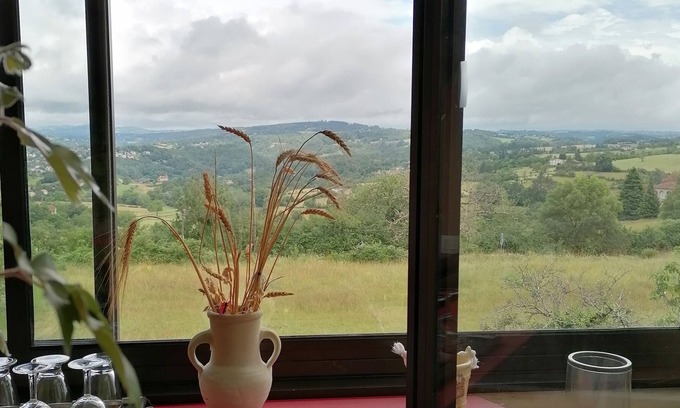Capdenac-Le-Haut Apartment | A 5 MN DE Figeac Appart Lumineux