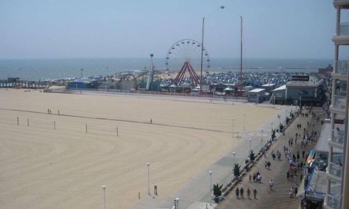 Ocean City Condo | A B C = Awesome Boardwalk Condo! 302 @ Belmont