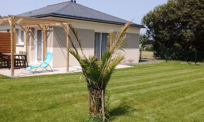 Frehel House | "A Babord" New house, bungalow, 2/4 pers near sea and shops, wifi