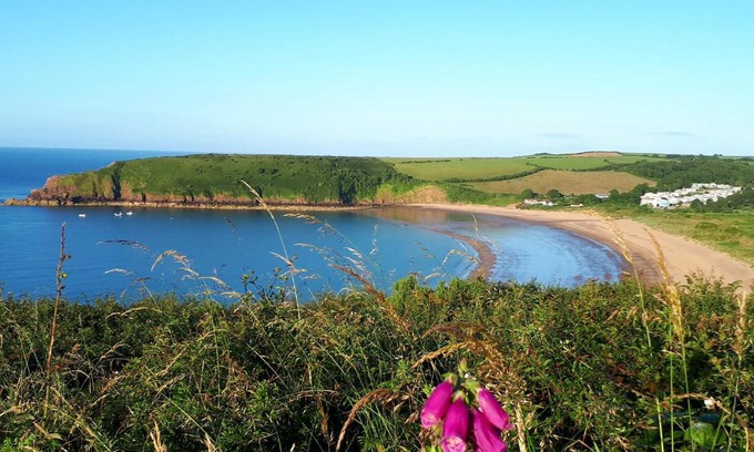Pembroke House | A Beach Holiday in Pembrokeshire