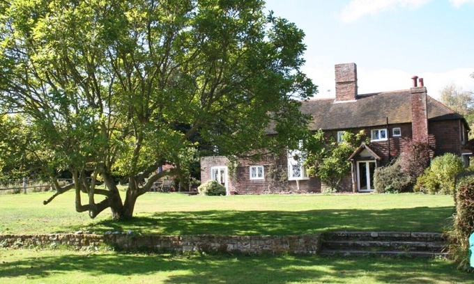 Mayfield Cottage | A beautiful 15th century country cottage near Mayfield with stunning views