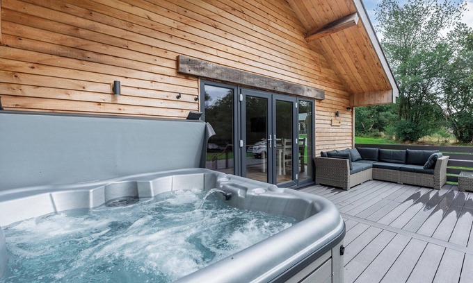 Llanybydder Cottage | A beautiful lodge in tranquil surroundings with a hot tub - perfect.