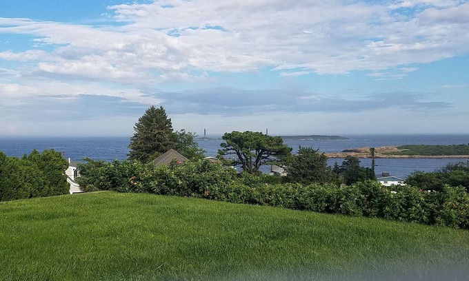 Rockport Cottage | A Beautiful "WEE " Place By The Sea in Rockport