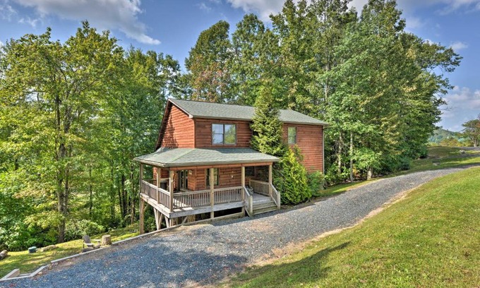 Fleetwood House | A Bit of Heaven Cabin Less Than 13 Miles from Boone!