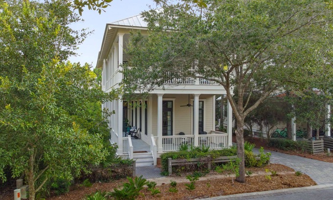 Watercolor House | A Block from Camp Watercolor Yet Wonderfully Serene!