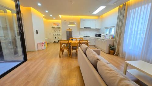 Unseo-dong House | A Bridge House 2A-1
