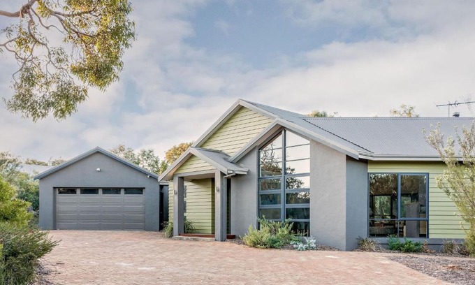 Dunsborough House | A Bush Utopia