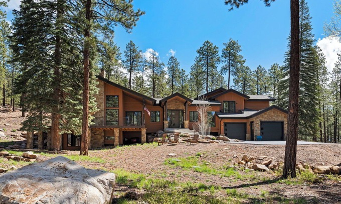 Durango - Purgatory House | A/C, Luxury Home, Gated Community, Peace & Privacy!