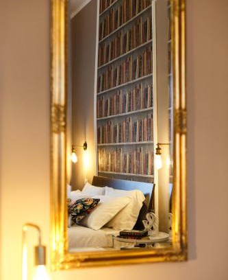 Vatican Apartment | A Casa di Leonardo II