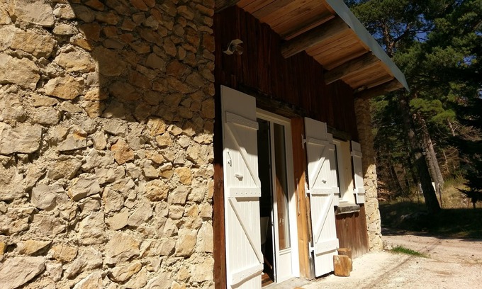 Mont Serein House | A Chalet in Ventoux, in the middle of the trees in the Mont Serein Resort