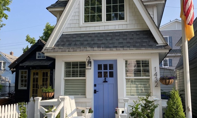 Riviera Cottage | A Charming Dollhouse by the Bay in Ocean City, NJ