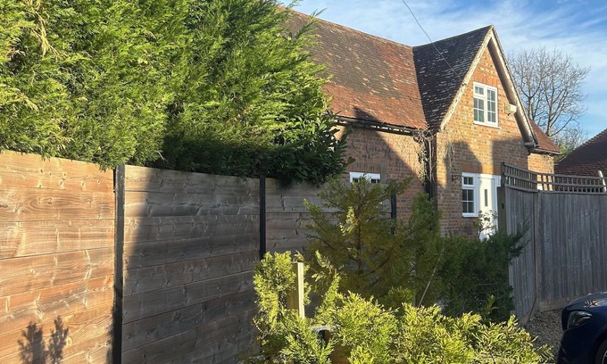 Tonbridge Cottage | A cosy 3 bed cottage in the Kentish countryside!