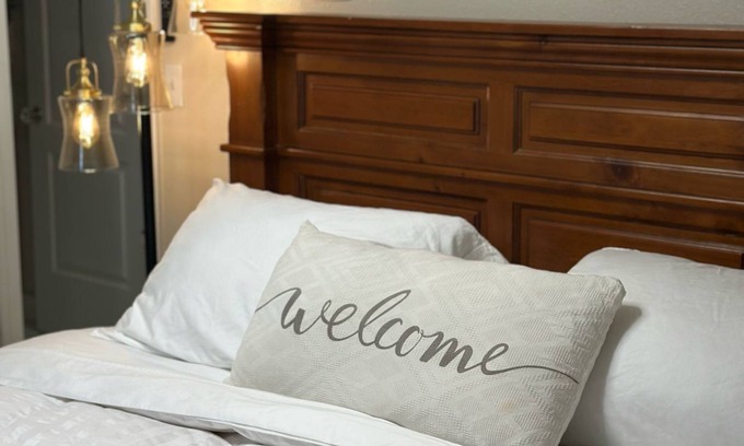 Fairbanks Apartment | A Cozy 3-bedroom, centrally located in peaceful Fairbanks with WiFi