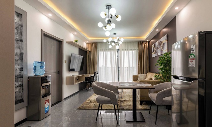 Lavington Apartment | A Cozy apartment in terrific Nairobi with WiFi, gym, study area and balcony view