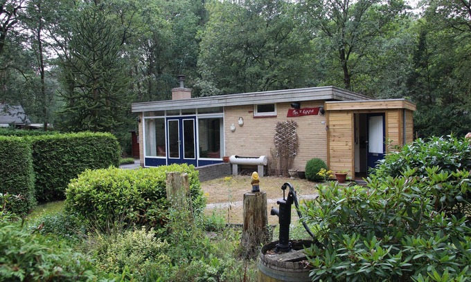 Appelscha House | A cozy bungalow on the edge of the forest.