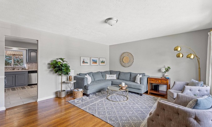 Lexington House | A Cozy Lexington Retreat! – Walk to Fritz Farm & Close Keeneland and LEX Airport