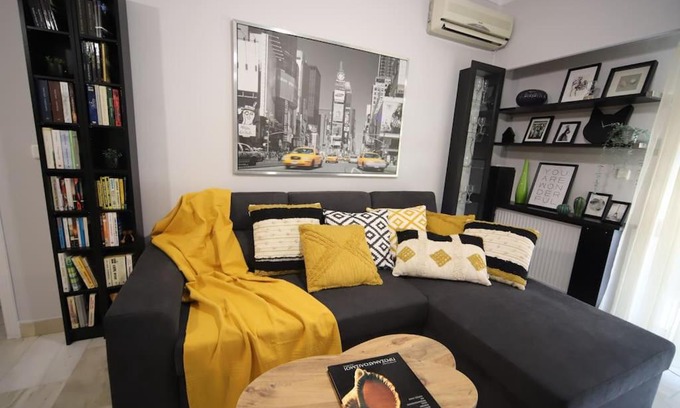 Athens Apartment | A cozy modern apartment 4 minutes walk from metro