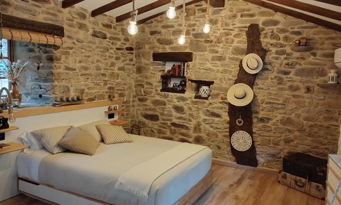 Vilamartin de Valdeorras House | A curuxa casa rural