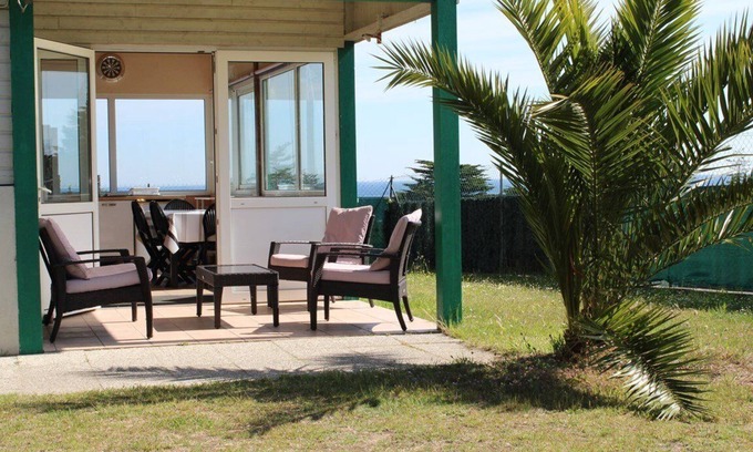 Erquy House | A Erquy, à 200m de la Plage et de L'îlot Saint Michel,chalet vue mer