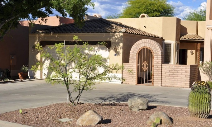 Tubac House | A Few Minutes Walk from Tubac shops/galleries/restaurants