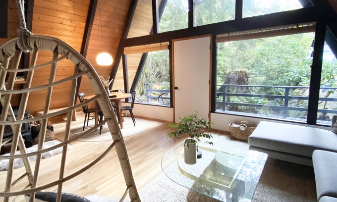 Yachats House | A-frame Cabin by the Sea
